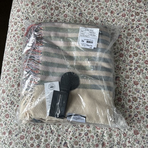 Gorgeous bnwt throw - gorgeous,