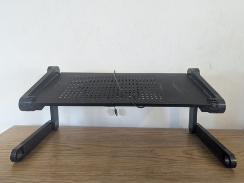 Adjustable laptop tray with