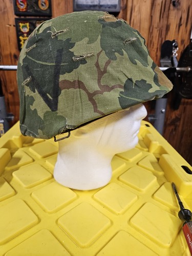 Vietnam war helmet with - m1,