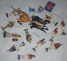 SOLDIER FIGURE LOT EYZONE AND