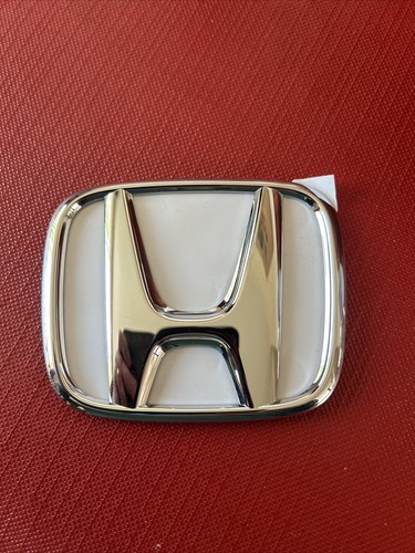 Genuine new honda grille badge - honda,