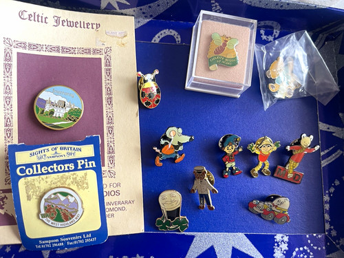 Vintage enamel pin - vintage,