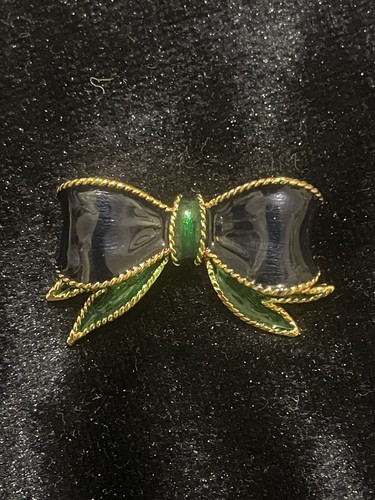 Sphinx enamel bow - sphinx,