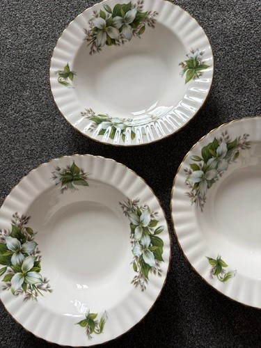 Royal albert bone china - royal,