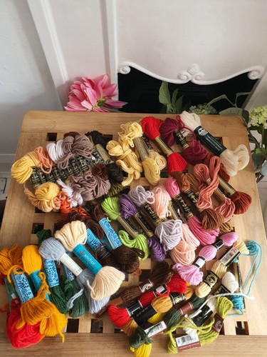 Mixed colours skeins - mixed,