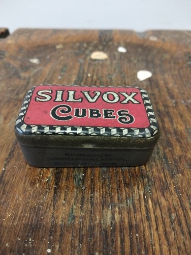 Antique 1920s silvox cubes tin