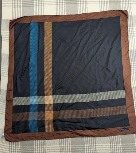 Aquascutum large silk - large,