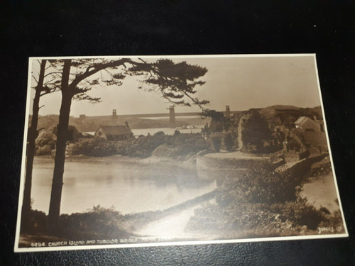 Church island tubular - island,