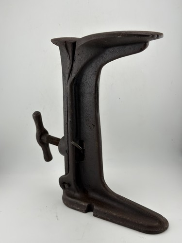 Antique cast iron cobbler shoe - cast,