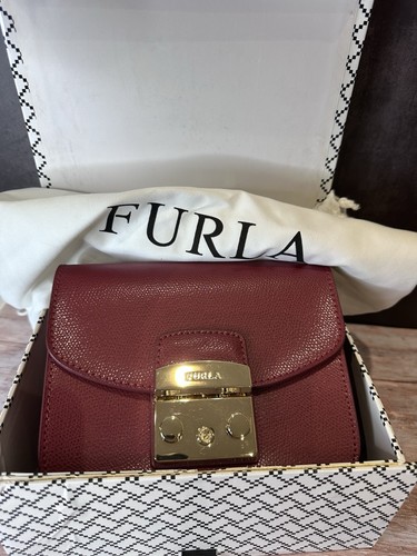 New furla metropolis - furla,