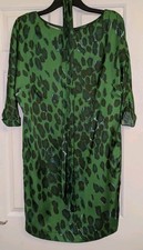 BEAUTIFUL MARY PORTAS GREEN ANIMAL PRINT, 3/4 SLEEVE, LINED SHIFT DRESS -SIZE 10