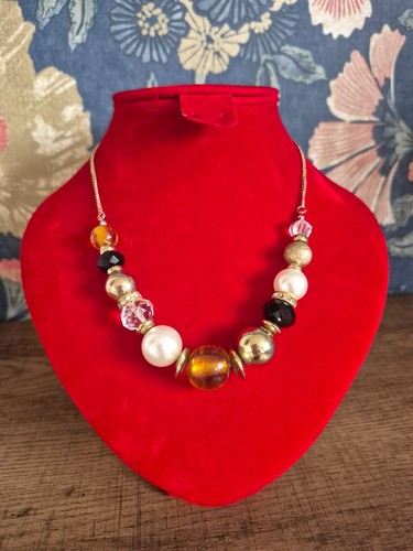 Retro gold beaded statement - retro,