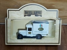 Lledo 51001 Chevrolet Box Van Start-Rite Shoes