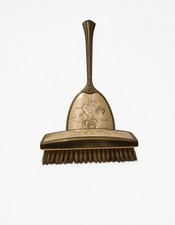 Antique brass crumb - brass,