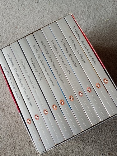 Ian fleming james bond - james, 007