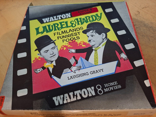 Laughing gravy 1933 laurel - laughing, &
