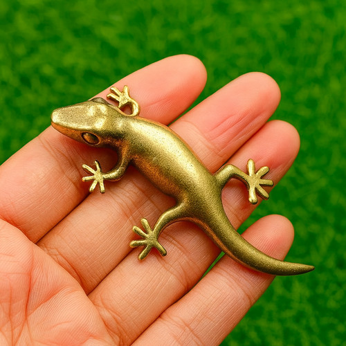 Small brass lizard reptile - small,