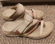 Merrell Women's Size 7 Terran