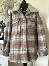 ? Pull & Bear  Beige Cream Textured Fleece Collar Jacket Size M 10/12