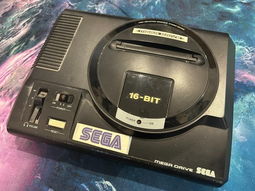 Sega mega drive black console - mega,