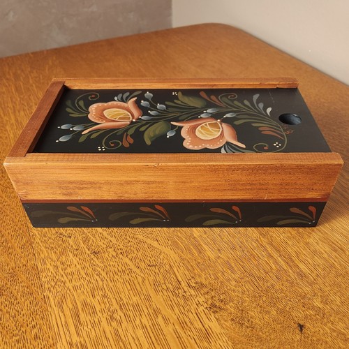 Vintage hand tole painted wood - hand,