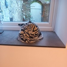 Kangol bermuda hat large new black/cream large