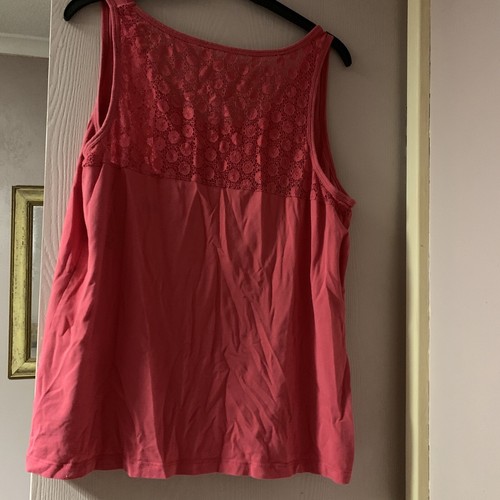 Ladies pink detailed vest - detailed,