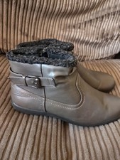 Cotton Traders Flat Grey Fur