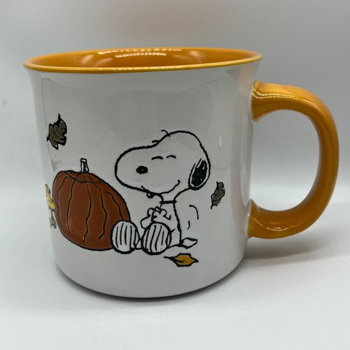 Official snoopy peanuts - snoopy,