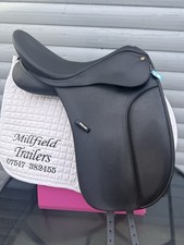 17.5Inch Black Wintec Dressage Saddle Flocked Adjustable Gullet Ref 981
