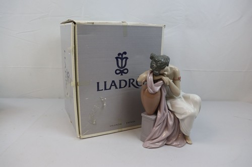 Lladro porcelain figurine 6313 - porcelain,