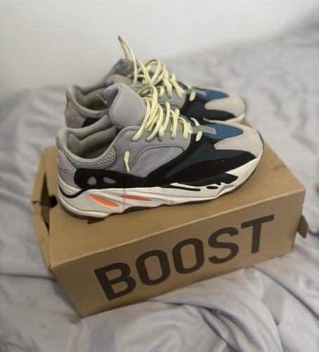 Adidas yeezy boost waverunner - adidas,
