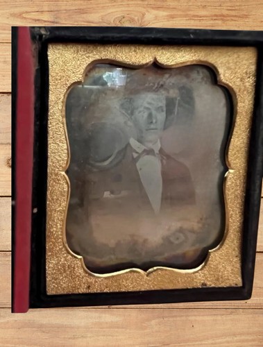 Antique ambrotype mid 1800s - antique,
