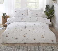 Stunning ‘MANIFESTING’