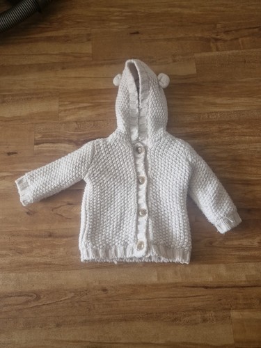 White baby jacket age - -, 9