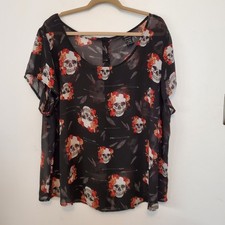 Torrid sheer skull/floral