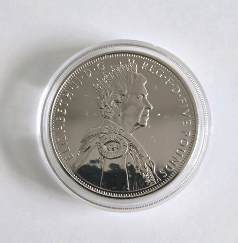 Elizabeth diamond jubilee - diamond,