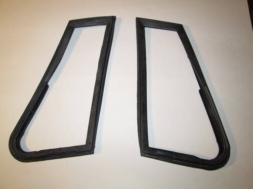 Pair new vent window - vent, seals