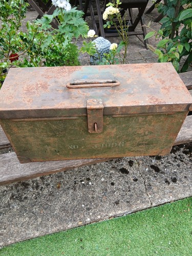 Vintage metal military - metal, tool