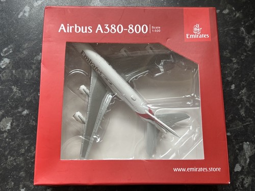Herpa emirates a380 - |,