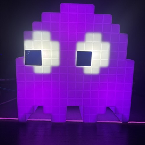 Pac man color changing white - pac,