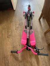 Sporter flicker scooter pink in colour .. side to side movements to go fast ..