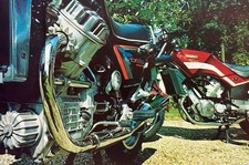 HONDA CX500 SPORT v YAMAHA XZ550 ORIGINAL 1982 COMPARISON TEST COVERING 6 PAGES