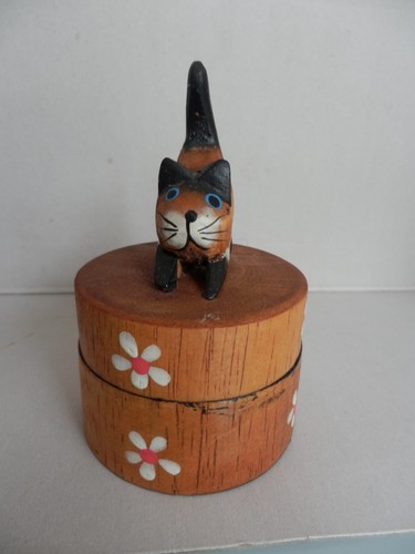 Wooden cat trinket box - wooden,