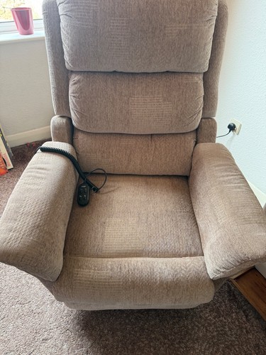 Fabric riser recliner - fabric,