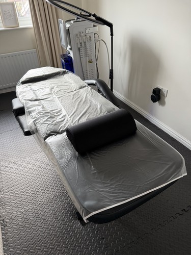 Beauty bed adjustable with - beauty,