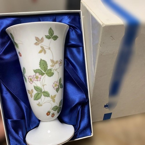 Wedgwood wild strawberry vase - wedgwood,