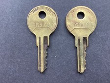 Hudson Keys X 2. MM 974 Slot Machine / Juke Box