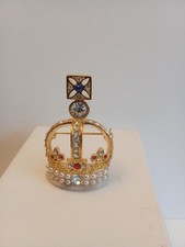 Royal Crown Brooch. Gold