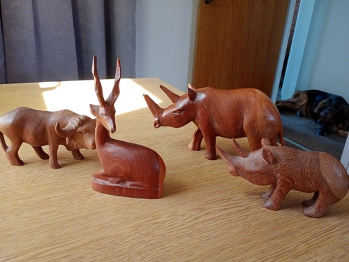 Carved wooden animals x - animals, 2